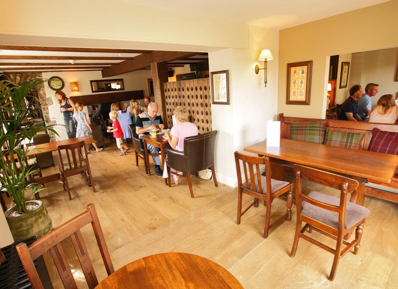 Hotel Rose And Crown à Porthcawl Extérieur photo