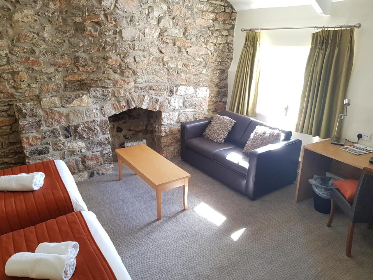 Hotel Rose And Crown à Porthcawl Extérieur photo