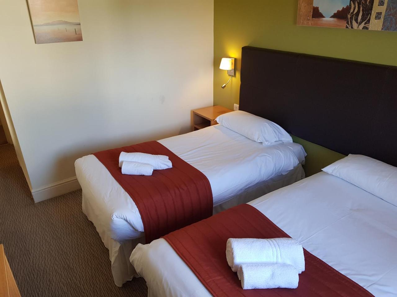 Hotel Rose And Crown à Porthcawl Extérieur photo