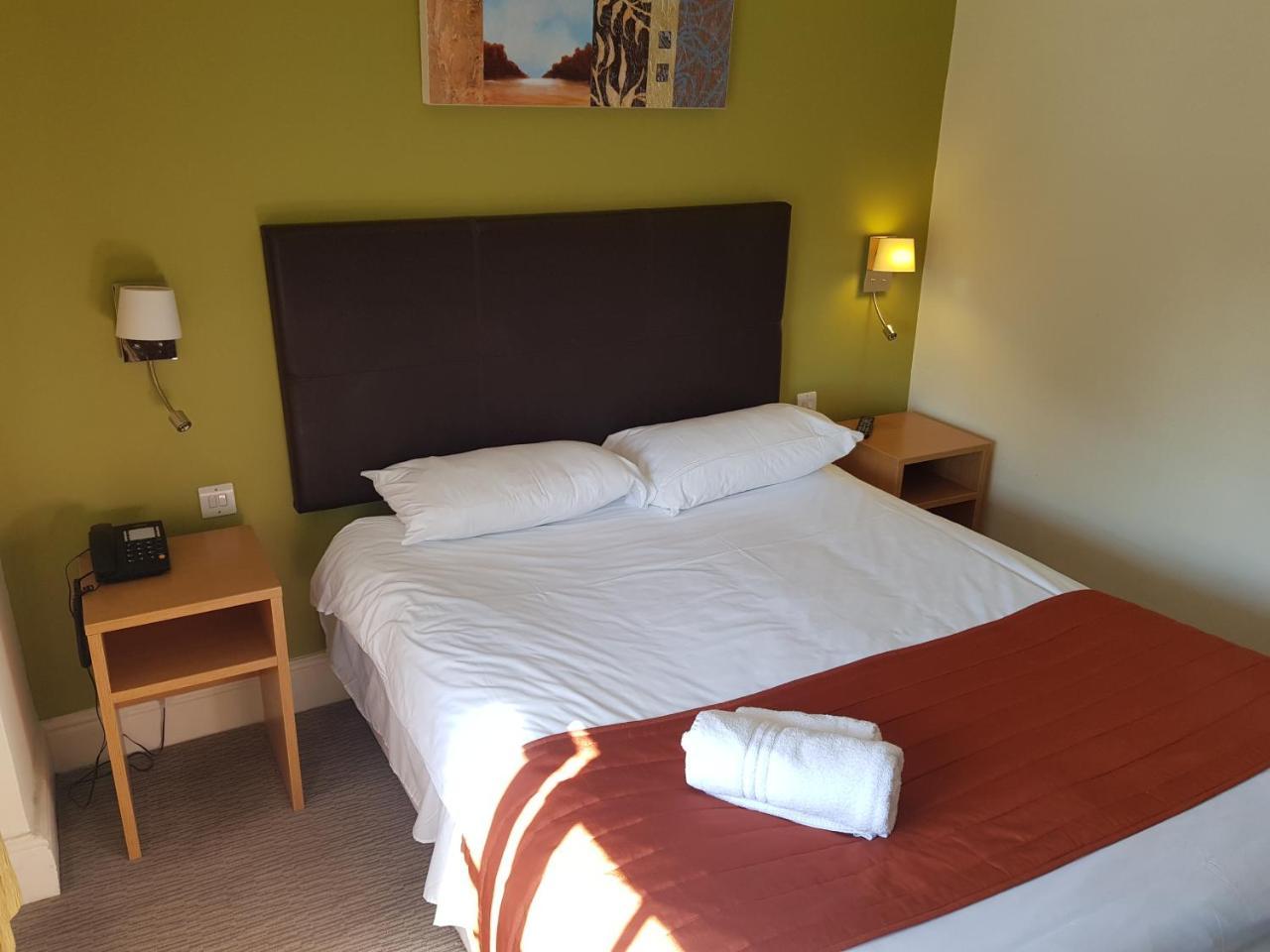 Hotel Rose And Crown à Porthcawl Extérieur photo