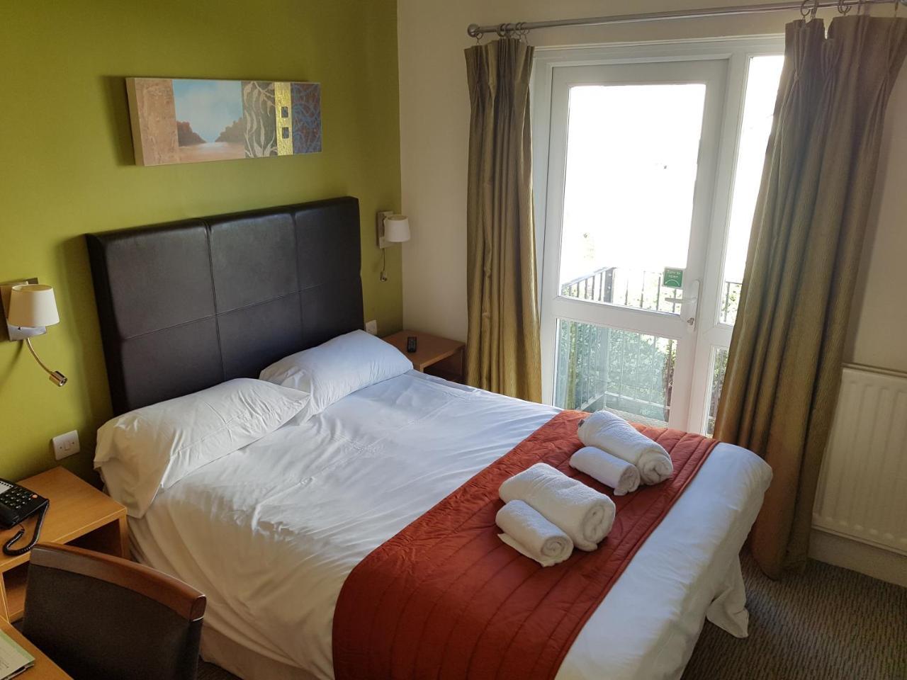 Hotel Rose And Crown à Porthcawl Extérieur photo