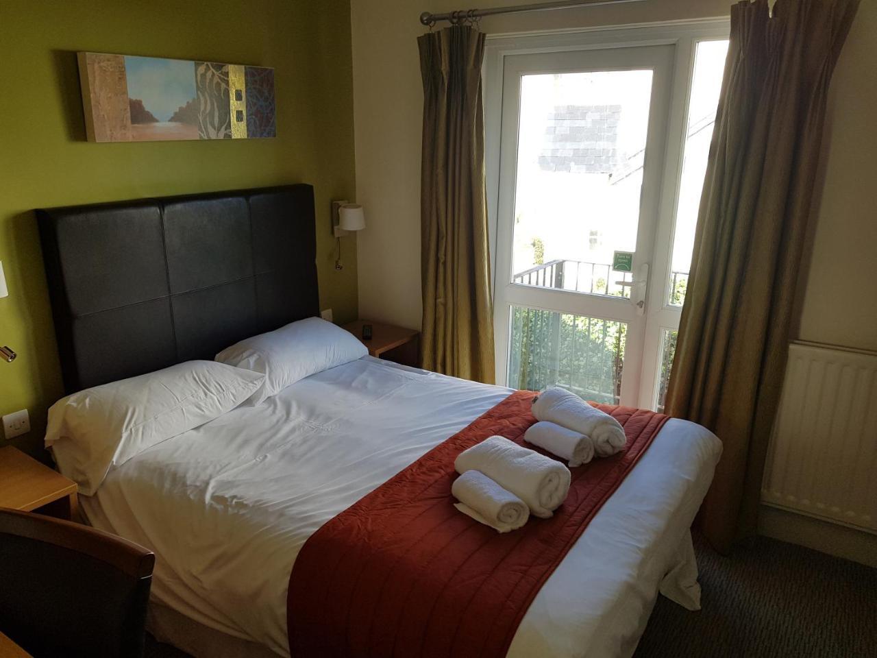 Hotel Rose And Crown à Porthcawl Extérieur photo