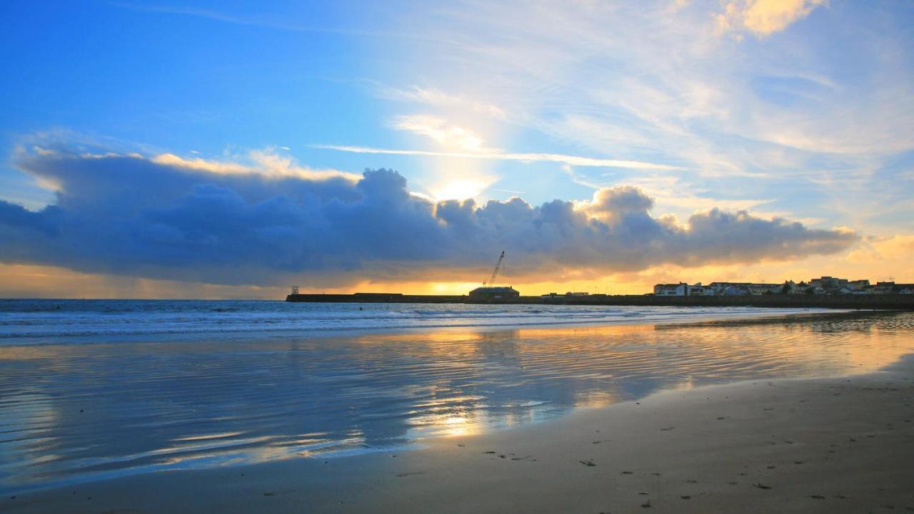 Hotel Rose And Crown à Porthcawl Extérieur photo